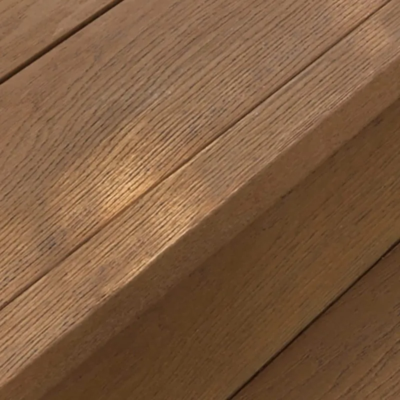 Millboard plint golden oak