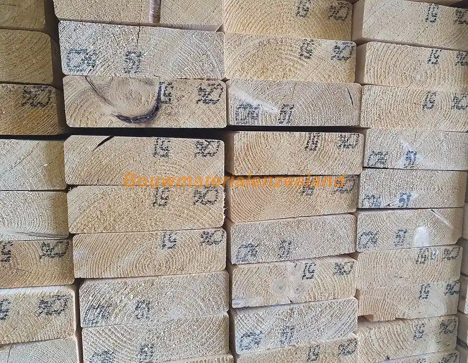 Vuren geschaafd 50x150 mm. 360 cm. (netto maat 44x146) FSC Mix 70%