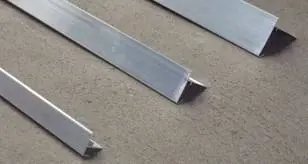 Daktrim d 28 aluminium 30x27x9mm 100cm