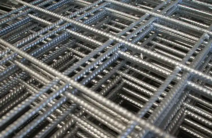 Verzinkte bouwstaalmat ø 5 mm, # 7,5x7,5 cm afm. 3x2m